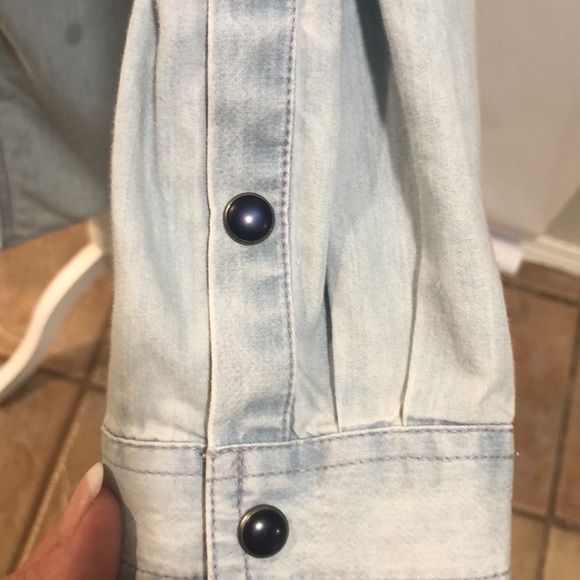 Noble Outfitters - Picture 4 of 7